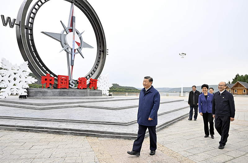 9月6日至8日，中共中央總書記、國家主席、中央軍委主席習(xí)近平在黑龍江考察。這是6日下午，習(xí)近平在大興安嶺地區(qū)漠河市北極村考察。